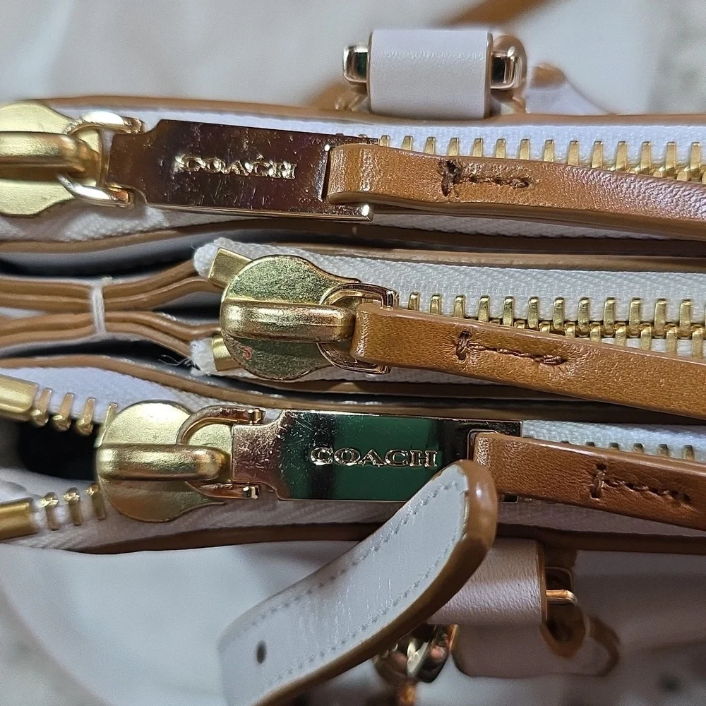 Coach Burough Bag - Picture 12 of 17